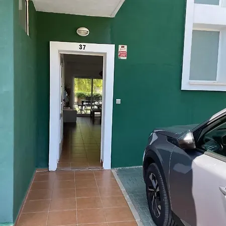 Maison Illeta Golf Bonalba 度假居 穆特萨梅尔